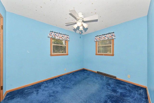 8651 W Crossfield AVENUE, Milwaukee, WI 53225