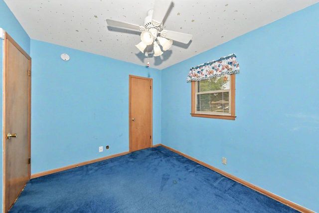 8651 W Crossfield AVENUE, Milwaukee, WI 53225