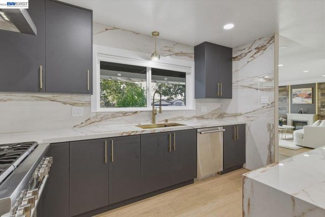 44775 Parkmeadow Dr, Fremont, CA 94539