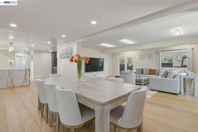 44775 Parkmeadow Dr, Fremont, CA 94539