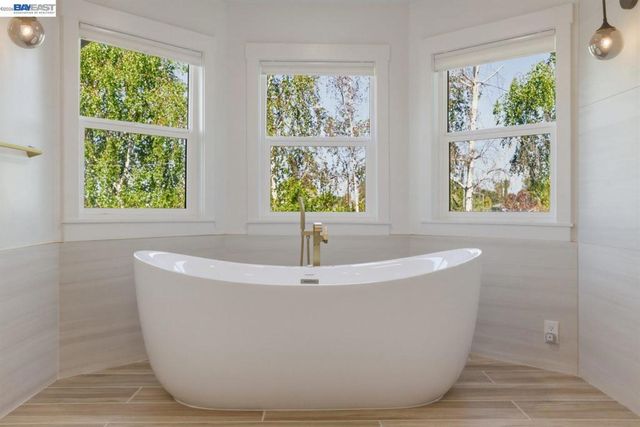 44775 Parkmeadow Dr, Fremont, CA 94539