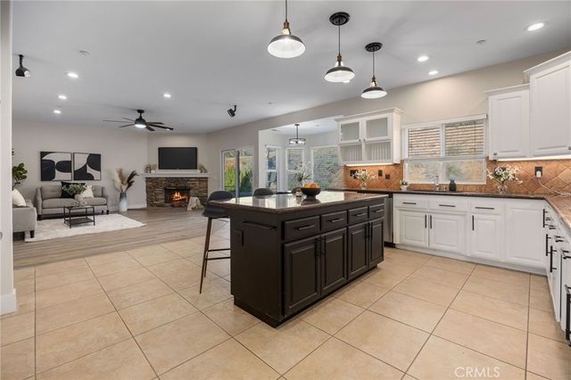 25402 Bellemore, Ramona, CA 92065