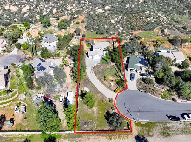 25402 Bellemore, Ramona, CA 92065