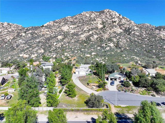 25402 Bellemore, Ramona, CA 92065