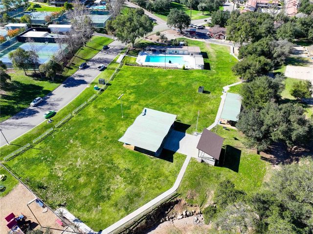 25402 Bellemore, Ramona, CA 92065