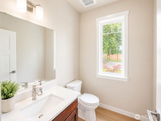 2925 75th Avenue SW, Tumwater, WA 98512