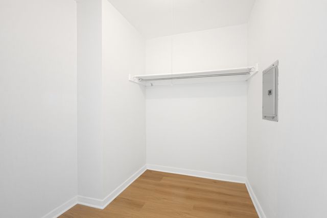 655 W Irving Park Road 1114, Chicago, IL 60613