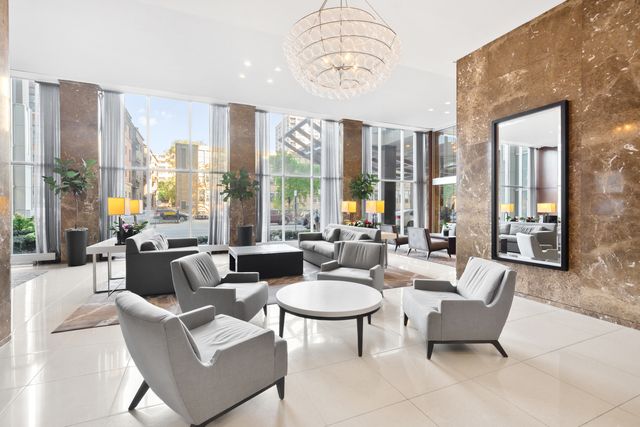 655 W Irving Park Road 1114, Chicago, IL 60613