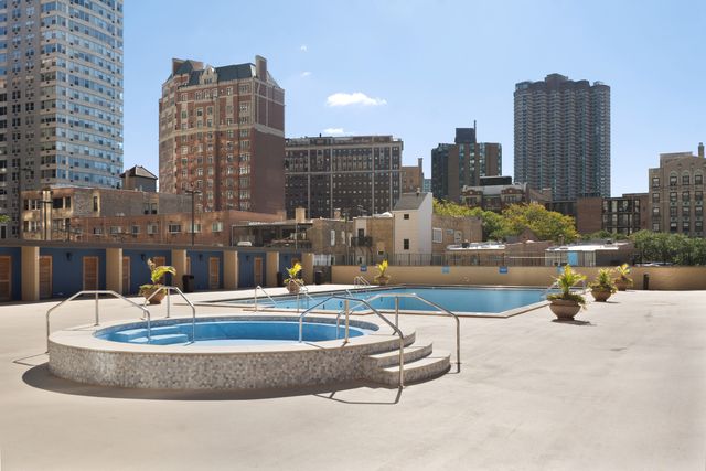 655 W Irving Park Road 1114, Chicago, IL 60613