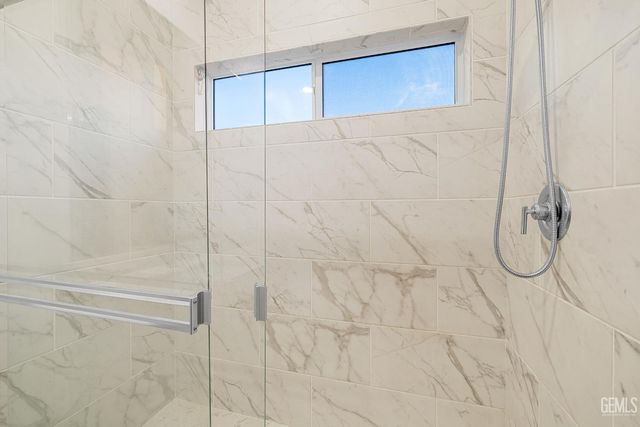 8905 Royston Drive, Shafter, CA 93263