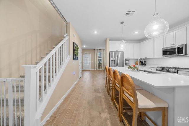 8905 Royston Drive, Shafter, CA 93263