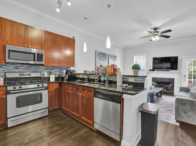 1960 Sterling Oaks Circle NE, Atlanta, GA 30319