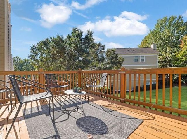 1960 Sterling Oaks Circle NE, Atlanta, GA 30319