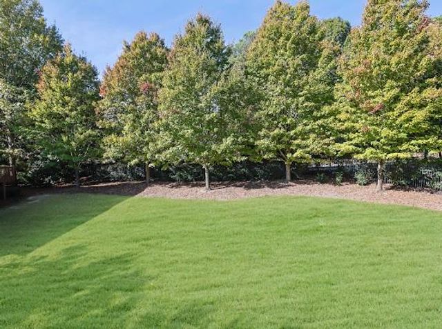 1960 Sterling Oaks Circle NE, Atlanta, GA 30319