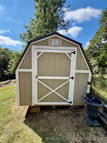 3012 Comanche, Sulphur, OK 73086