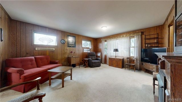 349 Maynard Dr, Amherst, NY 14226