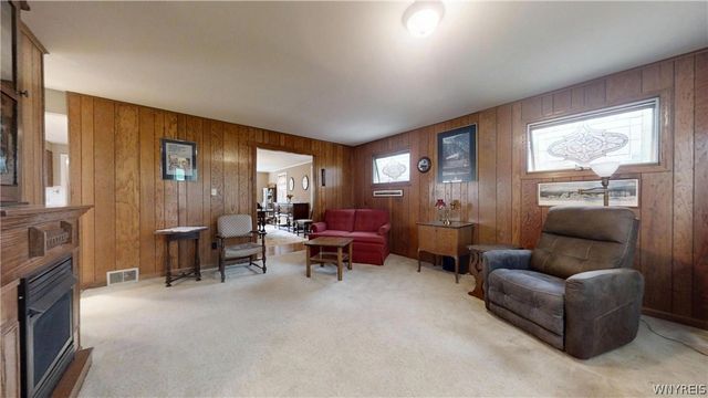 349 Maynard Dr, Amherst, NY 14226