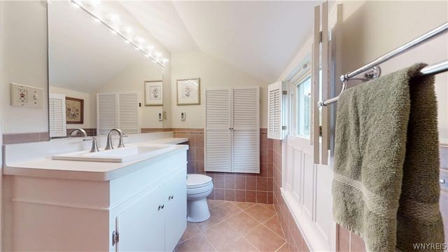 349 Maynard Dr, Amherst, NY 14226