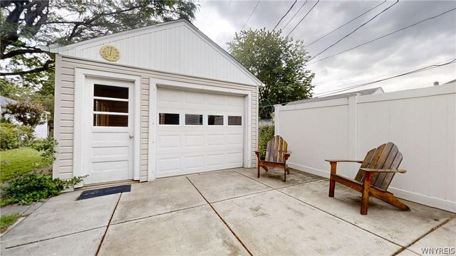 349 Maynard Dr, Amherst, NY 14226