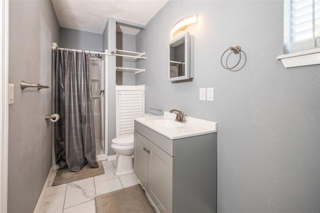 904 S DAYTONA AVENUE, Flagler Beach, FL 32136