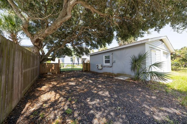 904 S DAYTONA AVENUE, Flagler Beach, FL 32136