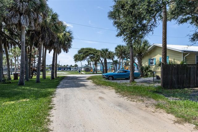 904 S DAYTONA AVENUE, Flagler Beach, FL 32136