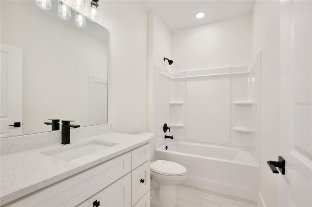 2044 SLOANS OUTLOOK DRIVE, Groveland, FL 34736