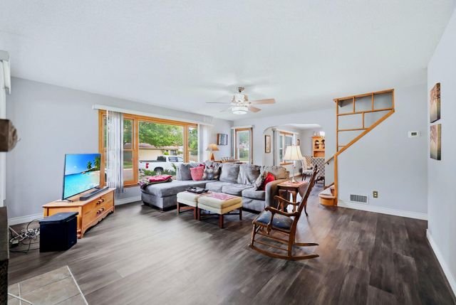 4054 Quail Avenue N, Robbinsdale, MN 55422