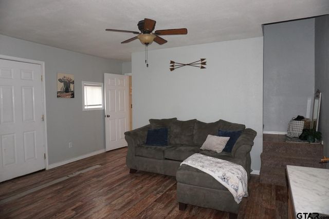10530 Private Road 5207, Malakoff, TX 75148
