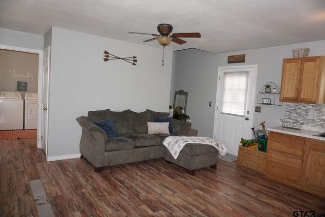 10530 Private Road 5207, Malakoff, TX 75148