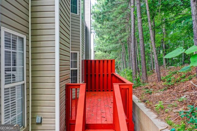 2470 Stonegate Drive NW, Acworth, GA 30101