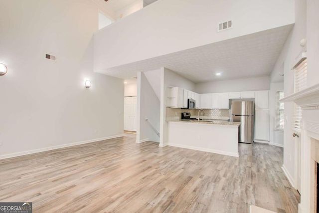 2470 Stonegate Drive NW, Acworth, GA 30101