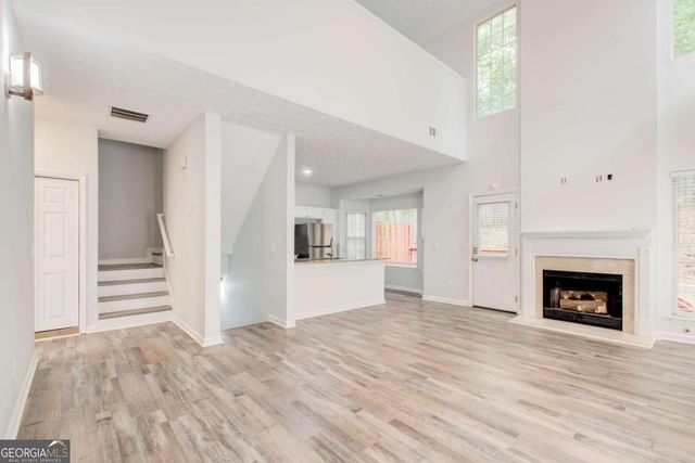 2470 Stonegate Drive NW, Acworth, GA 30101