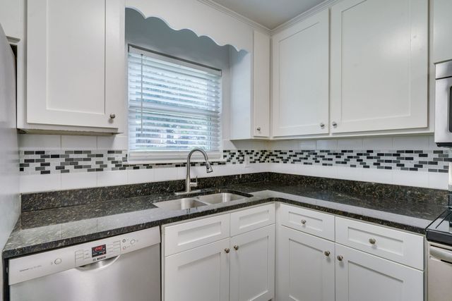 2815 Nepal Drive, Tallahassee, FL 32303
