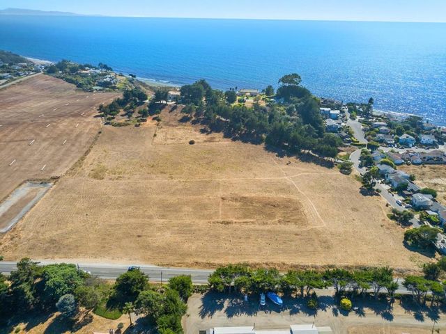 112 Holiday Drive, La Selva Beach, CA 95076