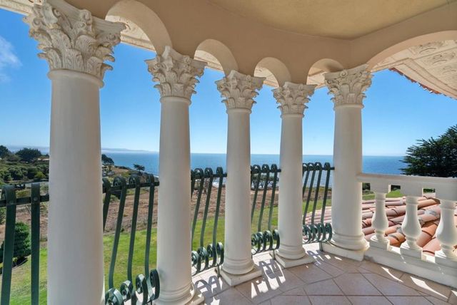 112 Holiday Drive, La Selva Beach, CA 95076