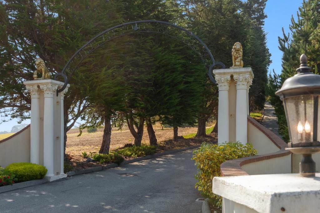 Image 105 of property listing at 112 Holiday Drive, La Selva Beach, CA 95076