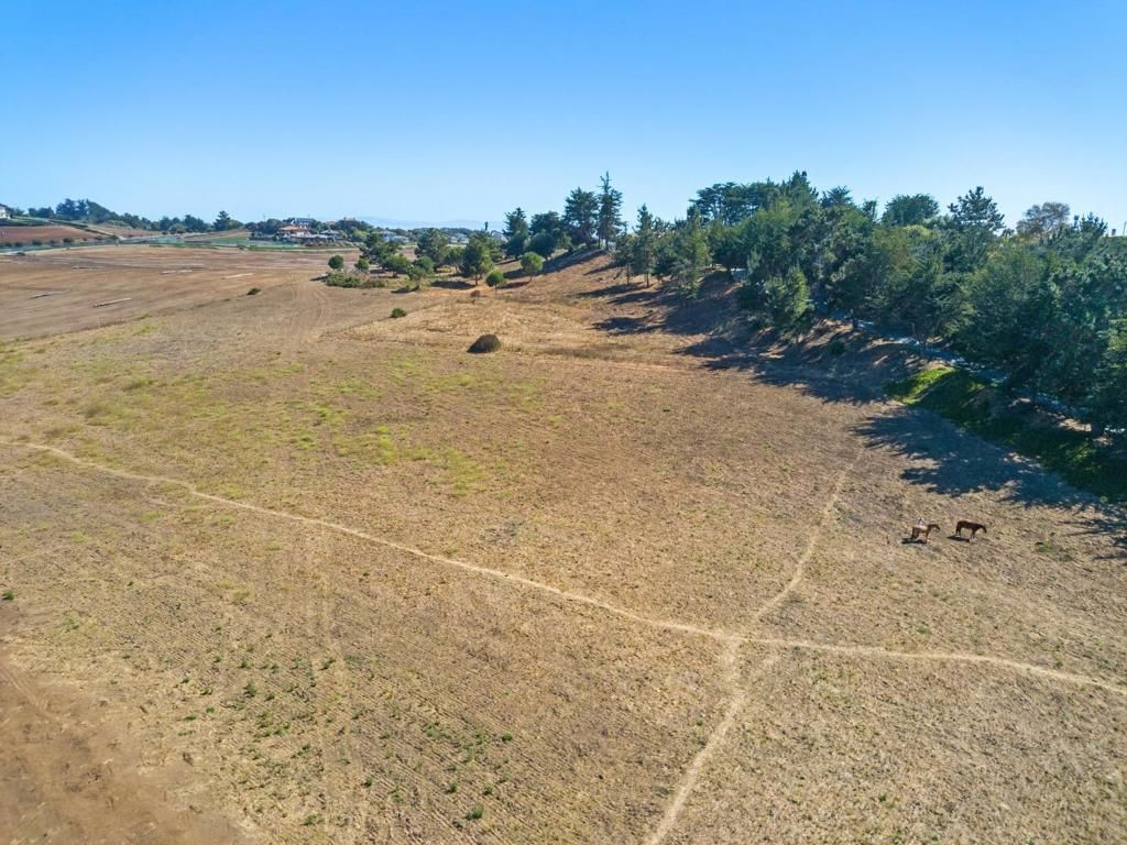 Image 107 of property listing at 112 Holiday Drive, La Selva Beach, CA 95076
