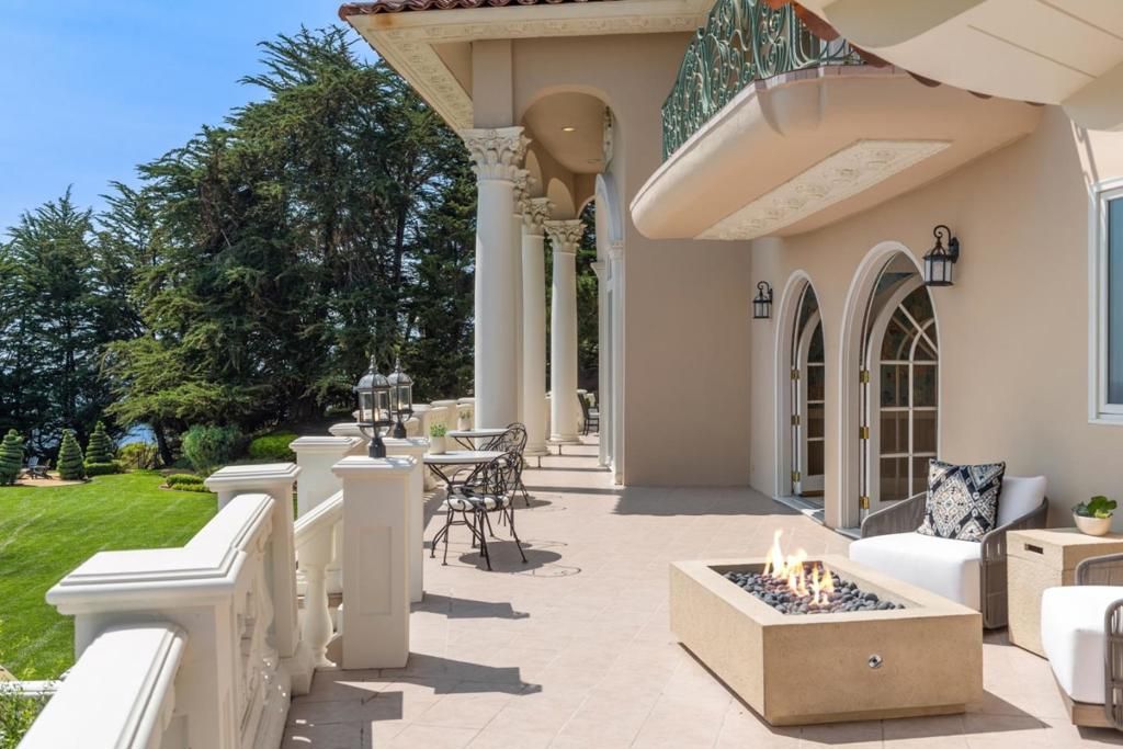 Image 31 of property listing at 112 Holiday Drive, La Selva Beach, CA 95076