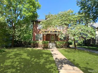 7117 Delmar Boulevard, University City, MO 63130