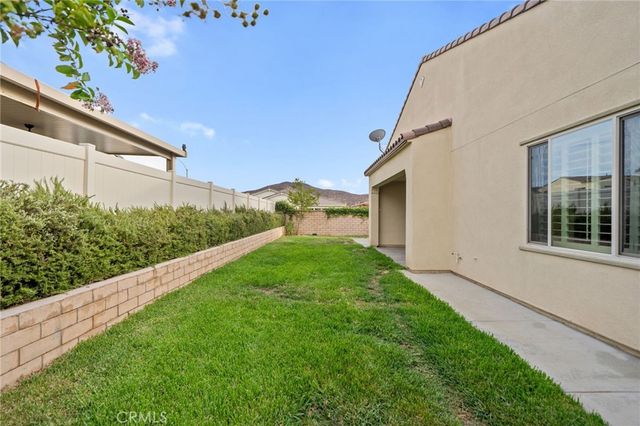 30130 Stargazer Way, Menifee, CA 92584