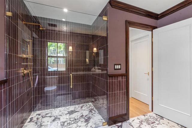 2100 Lake Avenue, West Palm Beach, FL 33401