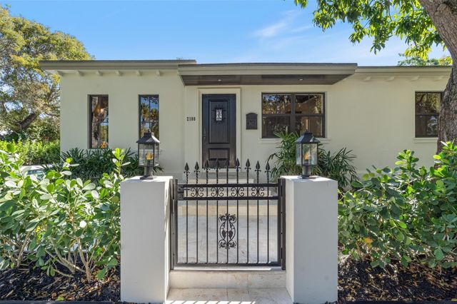 2100 Lake Avenue, West Palm Beach, FL 33401