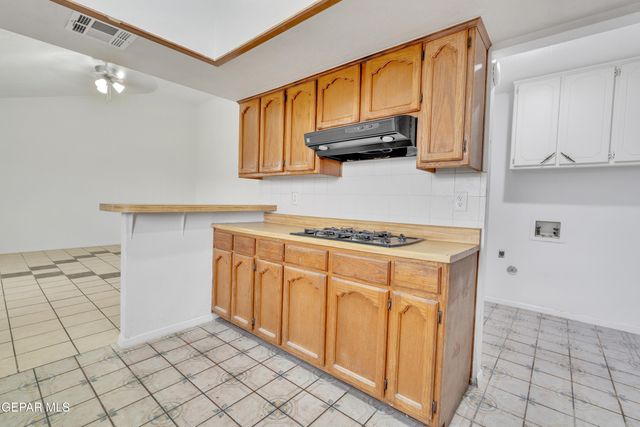 3700 LA LUZ Avenue, B, El Paso, TX 79903