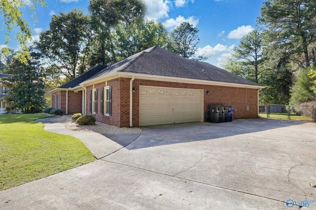 155 Springside Path, Harvest, AL 35749