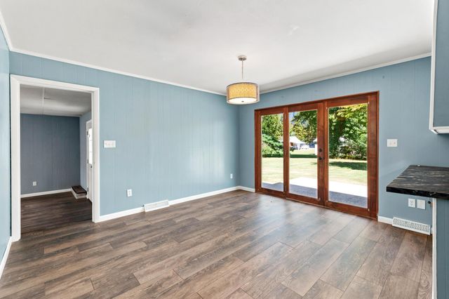 156 W 3rd Avenue, Calvert City, KY 42029