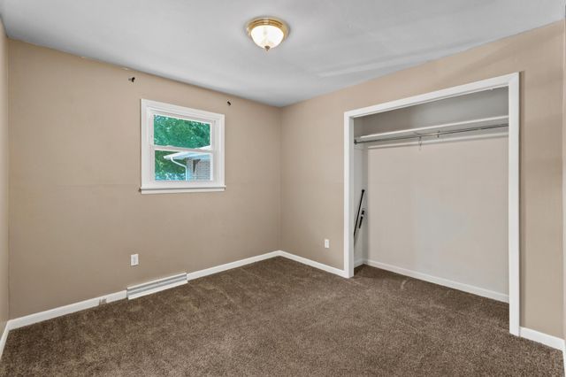156 W 3rd Avenue, Calvert City, KY 42029