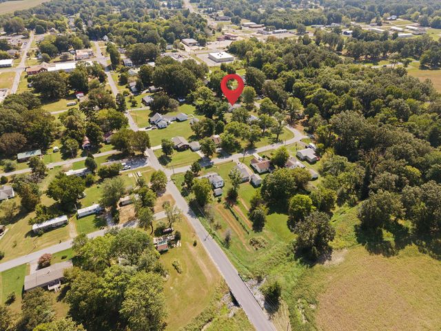156 W 3rd Avenue, Calvert City, KY 42029