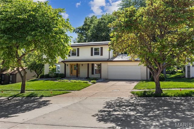 543 Westernmill Drive, Chesterfield, MO 63017
