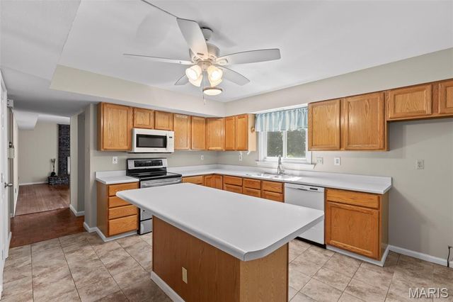543 Westernmill Drive, Chesterfield, MO 63017